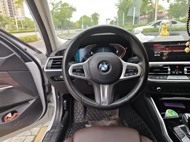 BMW BMW 3 Series 2022 320Li M Sport Package — Фото автомобиля 6