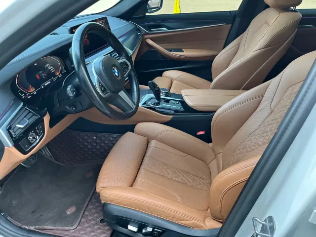 BMW 5 Series — Фото автомобиля 8