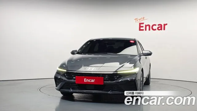 Hyundai Avante CN7 — Фото автомобиля 3