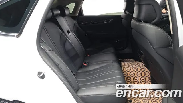 Genesis G80 RG3 — Фото автомобиля 18