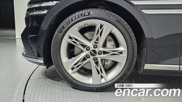 Genesis G90 Бензин 3.5 турбо AWD — Фото автомобиля 5