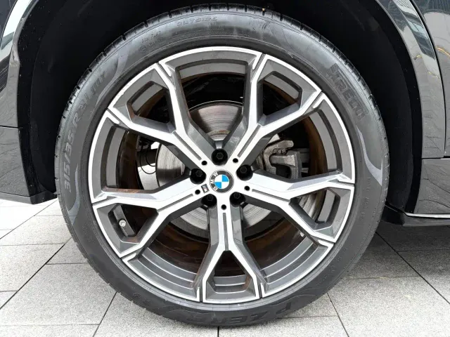 BMW X5 — Фото автомобиля 14