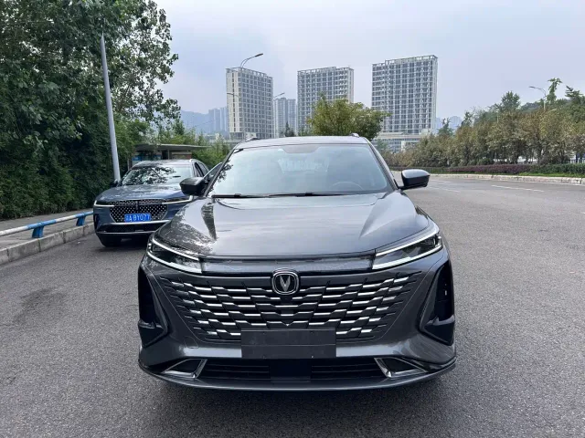 Changan CS75 Plus — Фото автомобиля 3