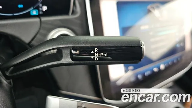 Mercedes-Benz E-Class — Фото автомобиля 9