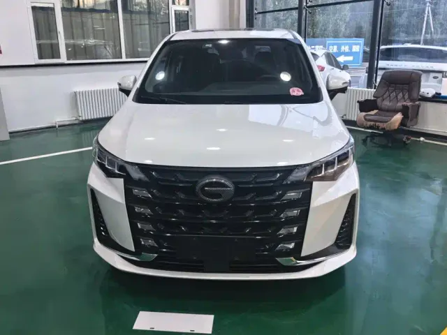 GAC Trumpchi M6 — Фото автомобиля 2