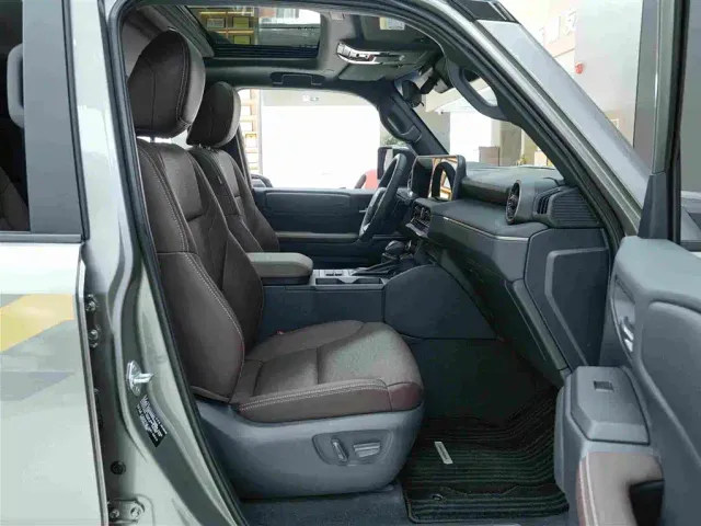 Toyota Prado — Фото автомобиля 12