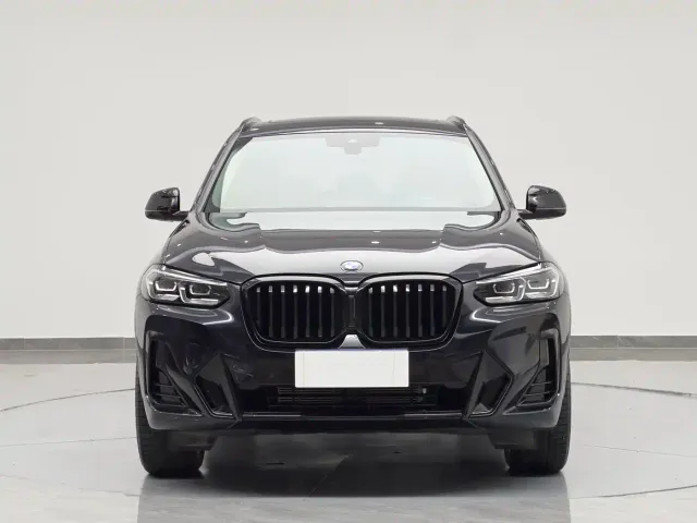 BMW X3 — Фото автомобиля 3