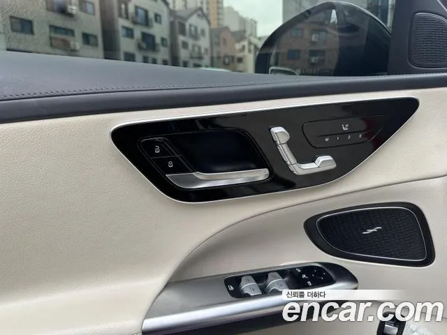 Mercedes-Benz C-Class — Фото автомобиля 6