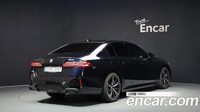 BMW 5-Series 5 серия (G60) 530i xDrive M Sport — Фото автомобиля 2