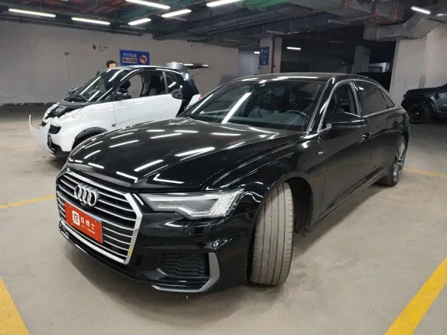 Фотография автомобиля — Audi A6L