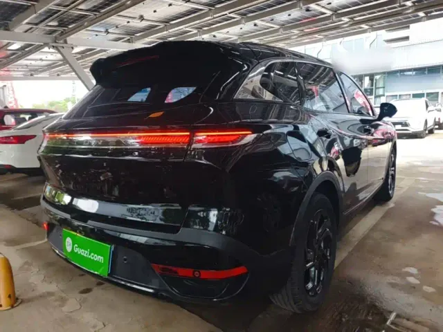 Bestune T90 — Фото автомобиля 6
