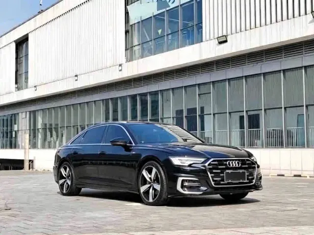 Audi Audi A6L 2022 40 TFSI Luxury Dynamic — Фото автомобиля 3