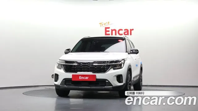 Kia Seltos Новый Seltos Бензин 2.0 4WD — Фото автомобиля 3