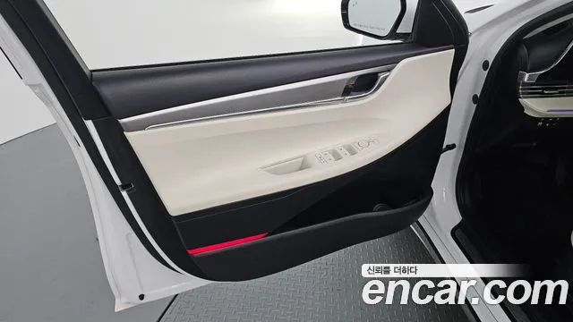 Hyundai Grandeur Новый Grandeur IG — Фото автомобиля 24