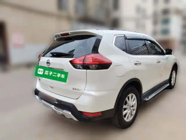 Nissan X-Trail — Фото автомобиля 4