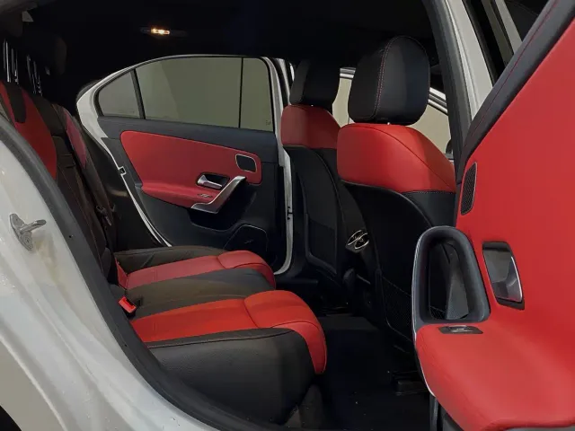 Mercedes-Benz A-Class AMG — Фото автомобиля 9