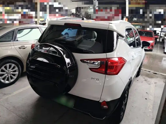BYD Yuan Pro — Фото автомобиля 6
