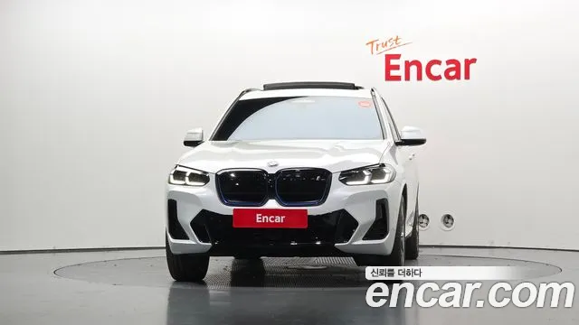 BMW iX3 G08 (2020–2024) — Фото автомобиля 3