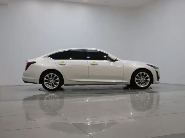Cadillac CT5 — Фото автомобиля 7