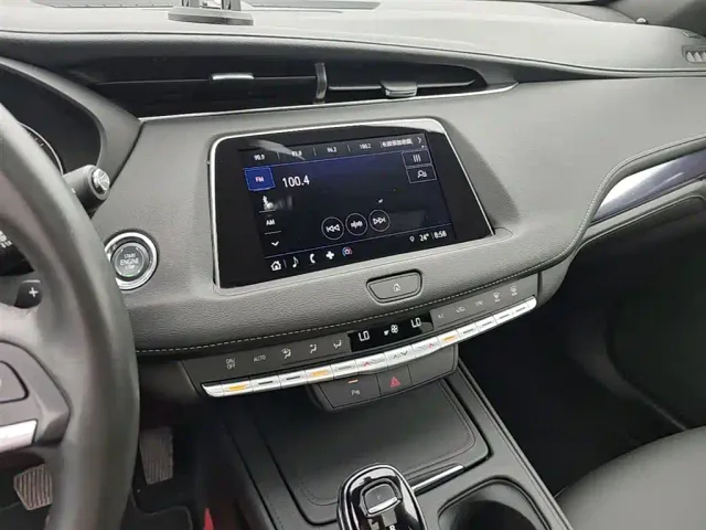 Cadillac XT4 — Фото автомобиля 12