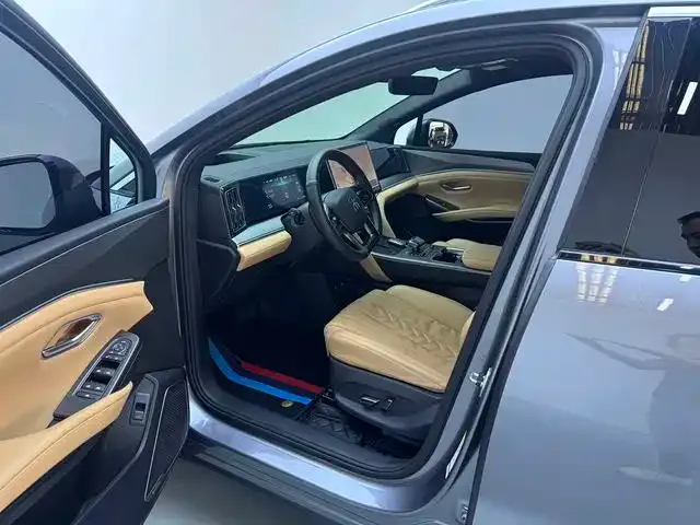 BYD Song L DM-i — Фото автомобиля 4