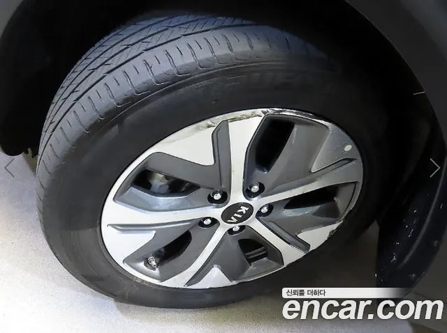 Kia Niro Niro Plus Earth — Фото автомобиля 20