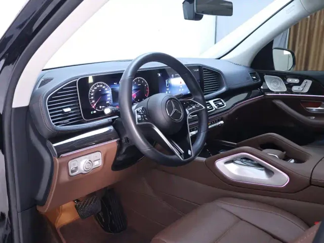 Mercedes-Benz GLE-Class — Фото автомобиля 11