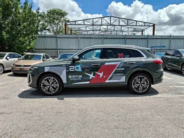 Audi Q5L — Фото автомобиля 2