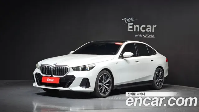 BMW 5-Series 5 серия (G60) 530i xDrive M Sport — Фото автомобиля 10
