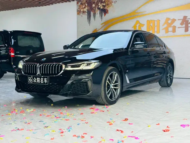 Фотография автомобиля — BMW 5 Series