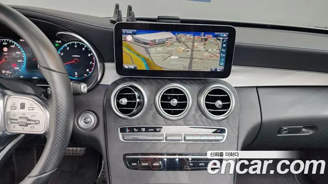 Mercedes-Benz C-Class — Фото автомобиля 13