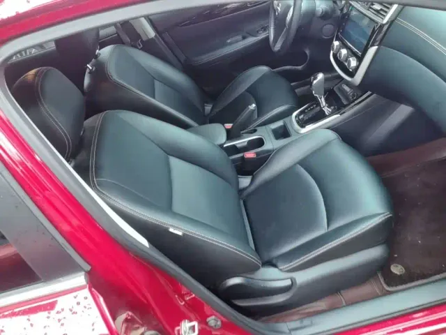 Nissan Tiida — Фото автомобиля 24