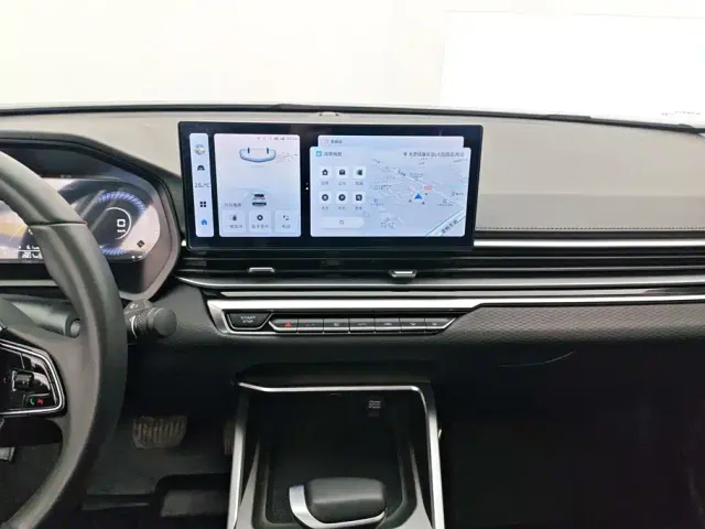 Geely Emgrand — Фото автомобиля 13