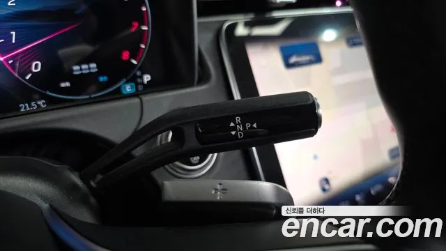 Mercedes-Benz E-Class — Фото автомобиля 12