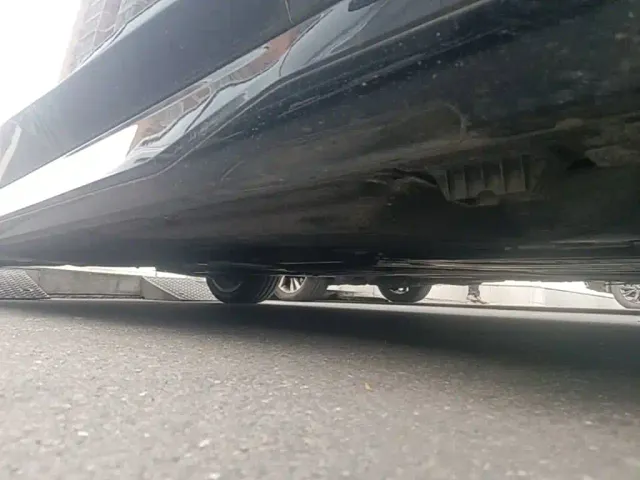 BMW 5 Series — Фото автомобиля 2