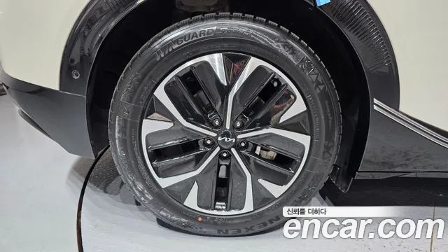 Kia EV6 — Фото автомобиля 5
