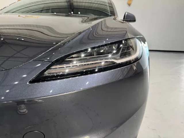 Tesla Model 3 — Фото автомобиля 9