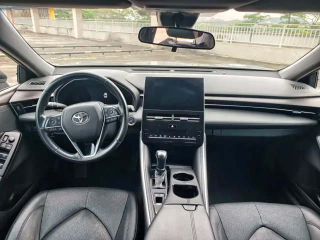 Toyota Avalon — Фото автомобиля 13