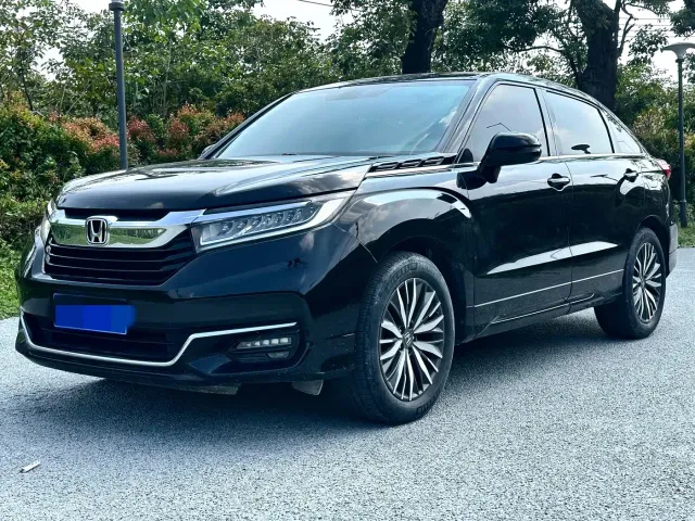 Фотография автомобиля — Honda Avancier