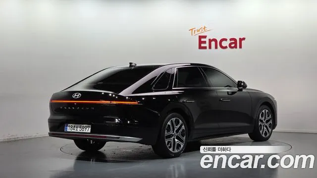 Hyundai Grandeur GN7 — Фото автомобиля 2