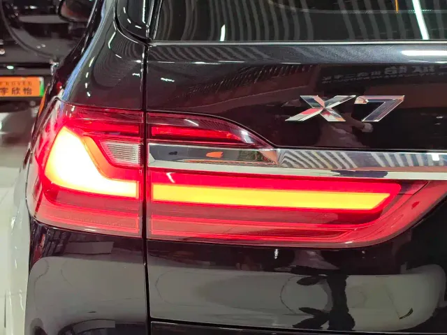 BMW X7 — Фото автомобиля 17