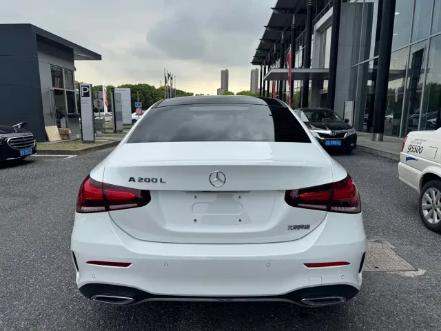 Mercedes-Benz Mercedes-Benz A-Class 2022 A 200 L Sport Sedan Style — Фото автомобиля 5