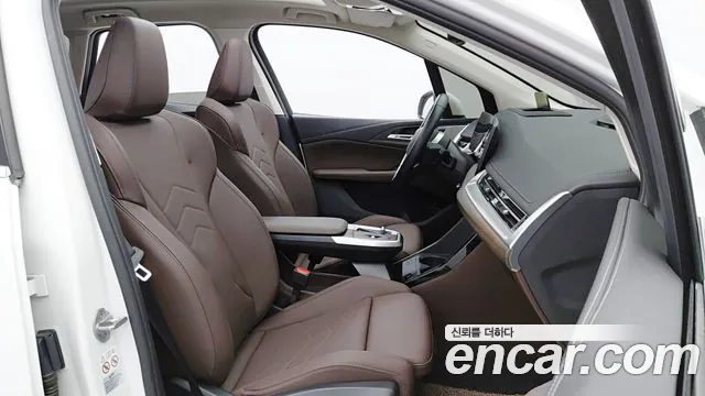 BMW 2 Series U06 — Фото автомобиля 9