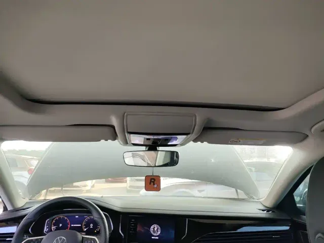 Volkswagen Passat — Фото автомобиля 17