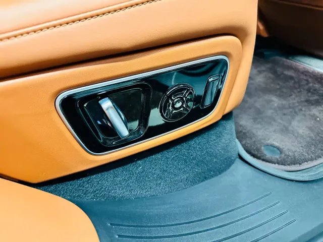 Li Auto L7 — Фото автомобиля 19