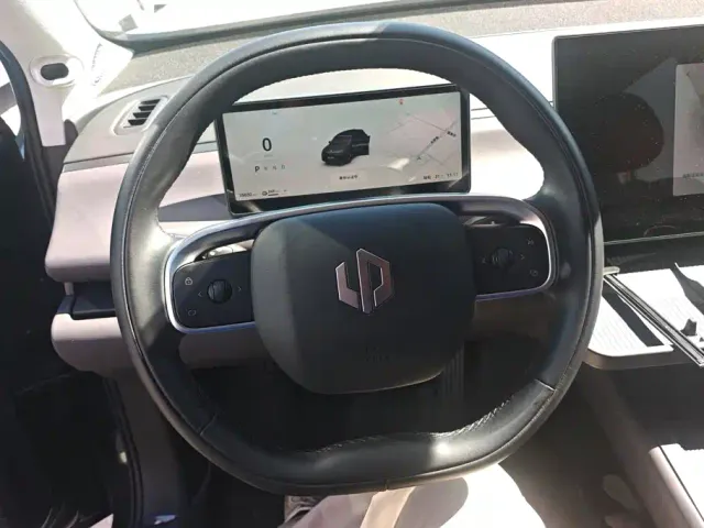 Leapmotor C10 — Фото автомобиля 15