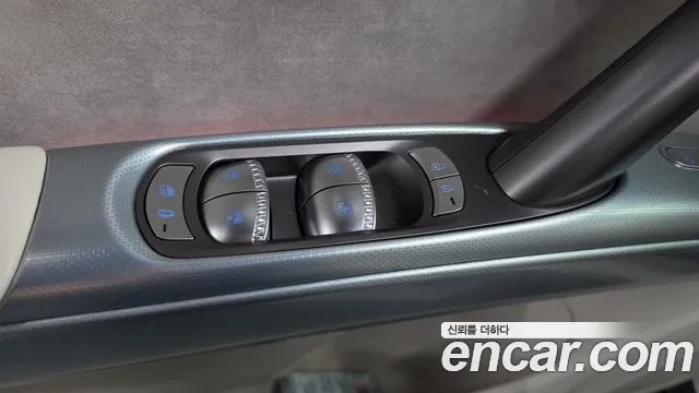 Genesis GV60 — Фото автомобиля 29