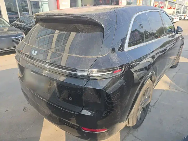 Li Auto L7 — Фото автомобиля 6