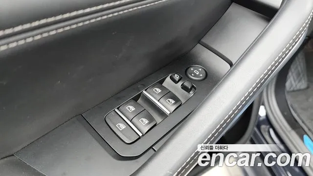 BMW X6 xDrive40i M Sport — Фото автомобиля 27