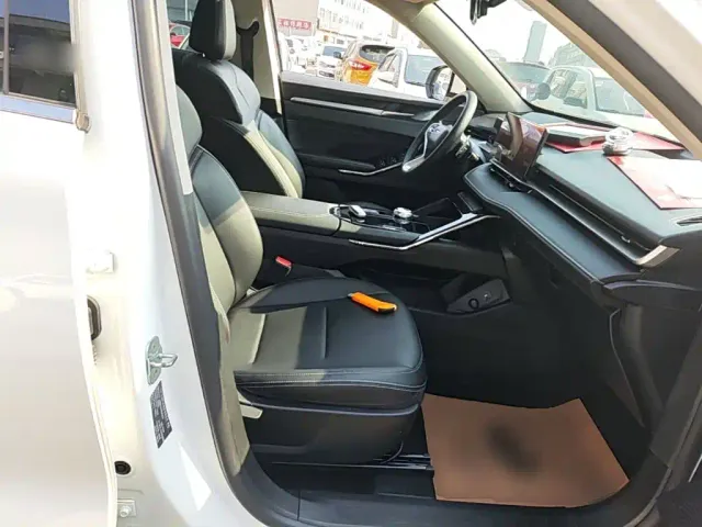 Haval H6 — Фото автомобиля 24